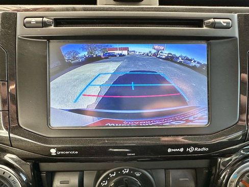 Used 2018 Toyota 4Runner 4WD image 25