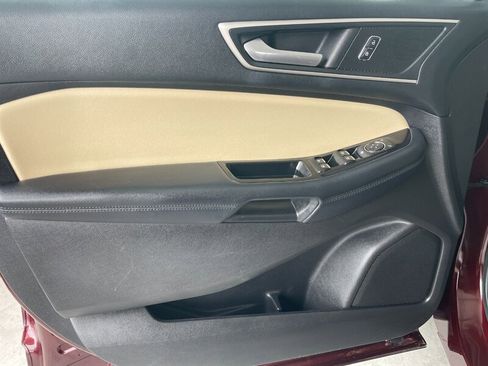 Used 2018 Ford Edge SEL w/ Equipment Group 201A image 23