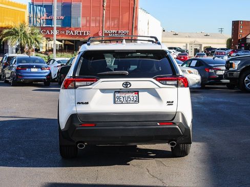 Used 2023 Toyota RAV4 XLE image 10
