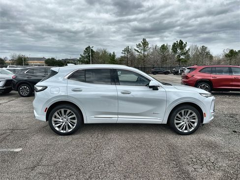 New 2026 Buick Envision Avenir image 10