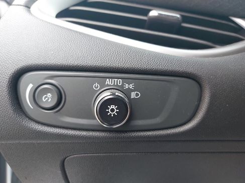 Used 2023 Chevrolet Malibu LT FWD image 22