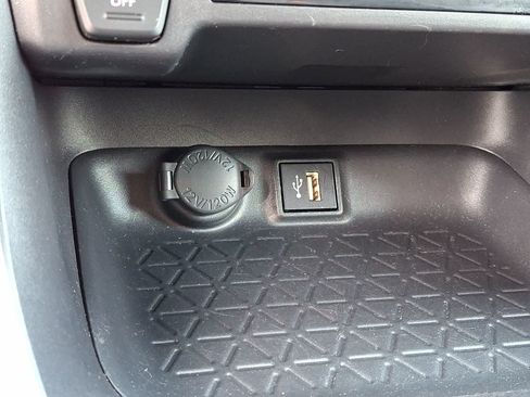 Certified 2025 Toyota RAV4 XLE AWD/4WD image 29