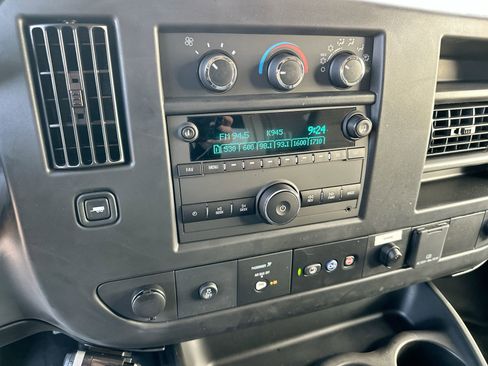 New 2025 Chevrolet Express 3500 w/ Power Convenience Package image 15