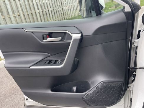 Used 2024 Toyota RAV4 XLE image 32