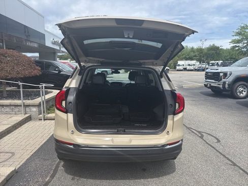 Used 2022 GMC Terrain AT4 w/ Infotainment Package II image 27