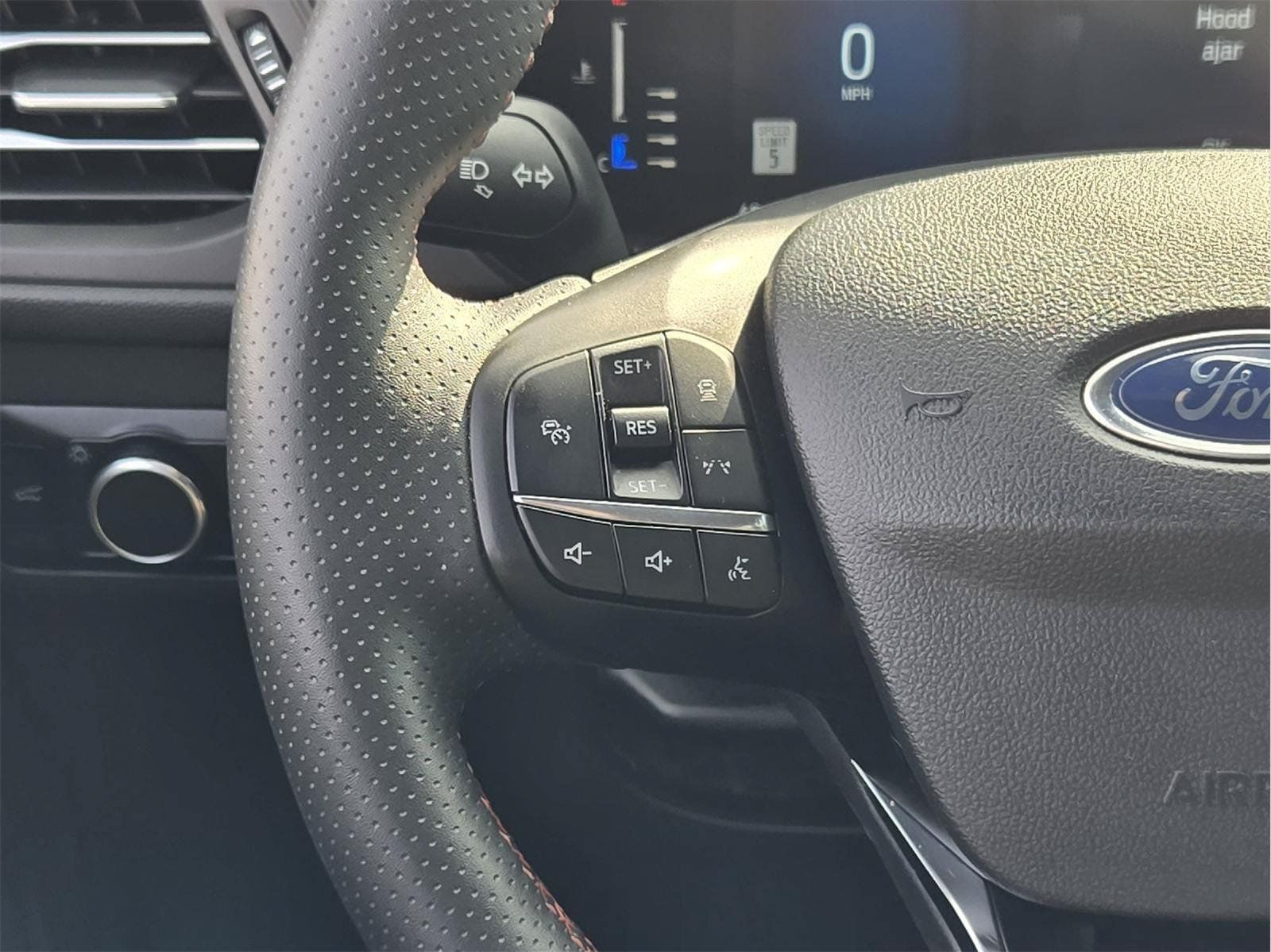 Used 2023 Ford Escape ST-Line w/ Tech Pack #1 AWD/4WD image 28