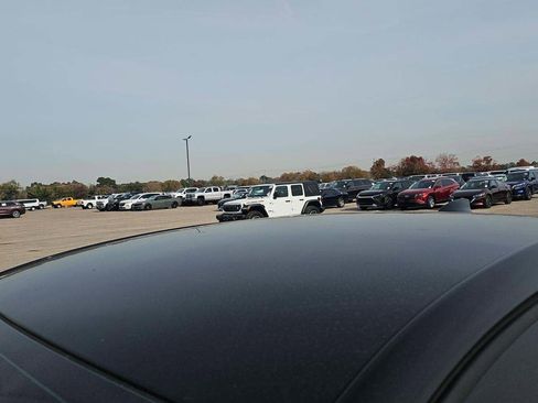 Used 2019 Chevrolet Cruze LT image 18