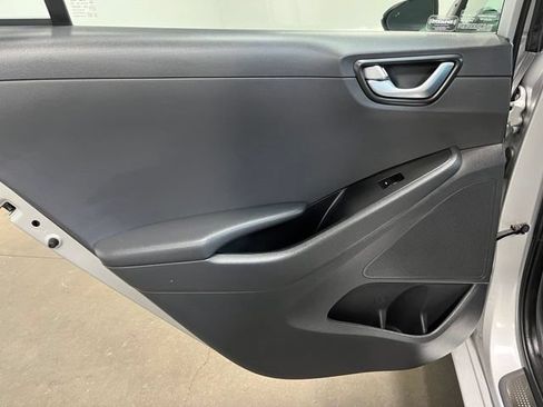 Used 2018 Hyundai Ioniq Limited FWD image 16