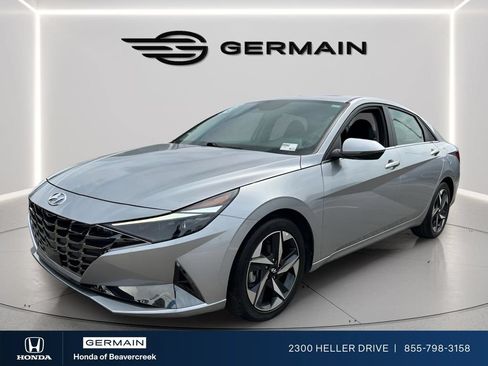 Used 2023 Hyundai Elantra Limited w/ Cargo Package FWD image 3