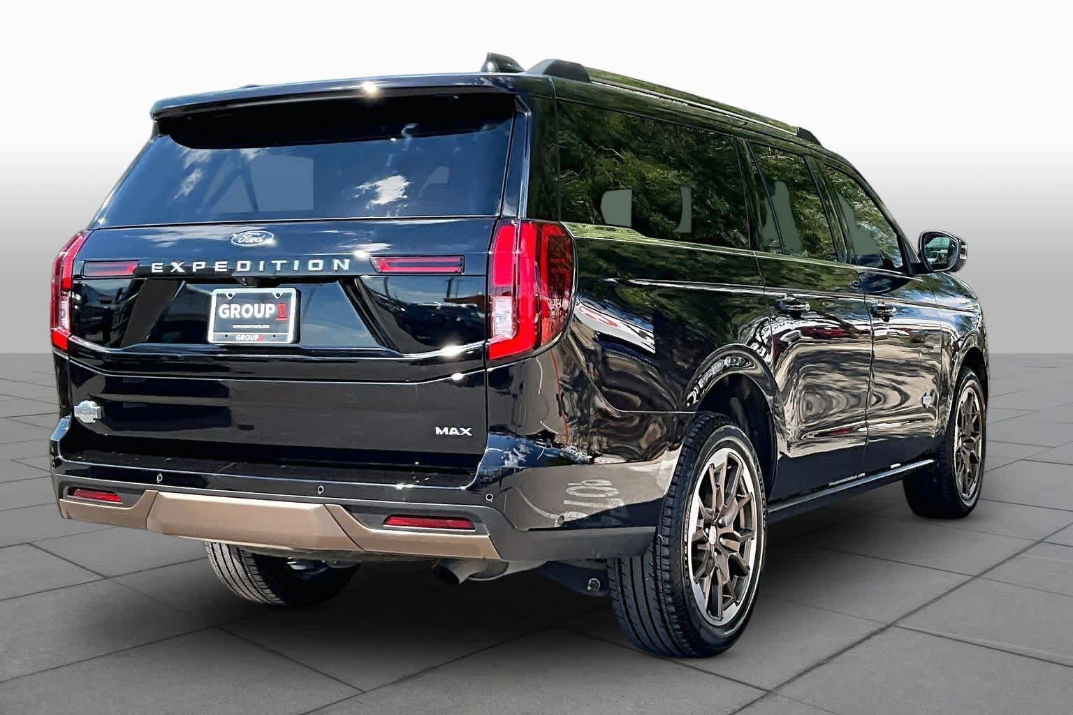 Used 2025 Ford Expedition Max King Ranch AWD/4WD image 13