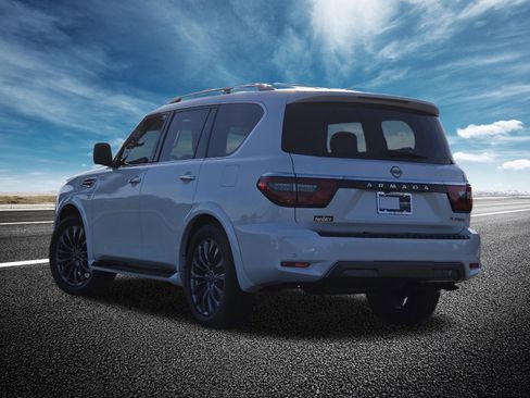 Used 2022 Nissan Armada Platinum w/ Captain's Chairs Package RWD image 19