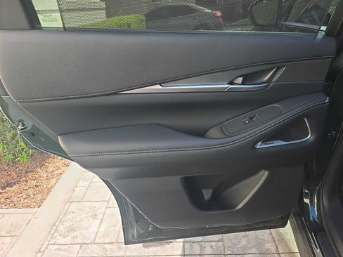 Certified 2026 INFINITI QX60 Luxe w/ Cargo Package FWD image 9