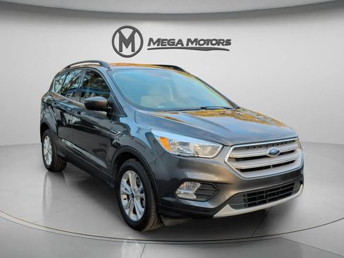 Used 2018 Ford Escape SE w/ SE Sync 3 Package image 11