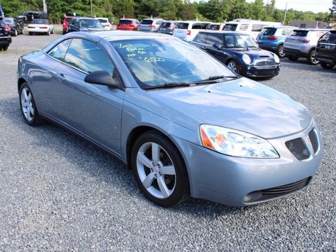 Used 2007 Pontiac G6 GT w/ Premium Package FWD image 13