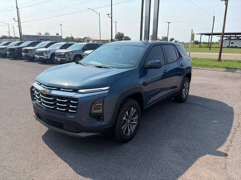 New 2027 Chevrolet Equinox LT w/ Safety and Technology Package FWD image 2
