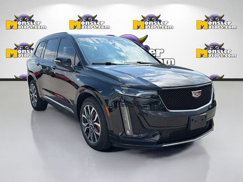 Used 2023 Cadillac XT6 Sport AWD/4WD image 3