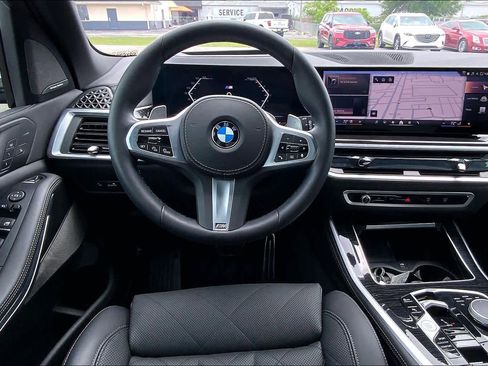 Used 2025 BMW X5 sDrive40i w/ M Sport Package RWD image 6