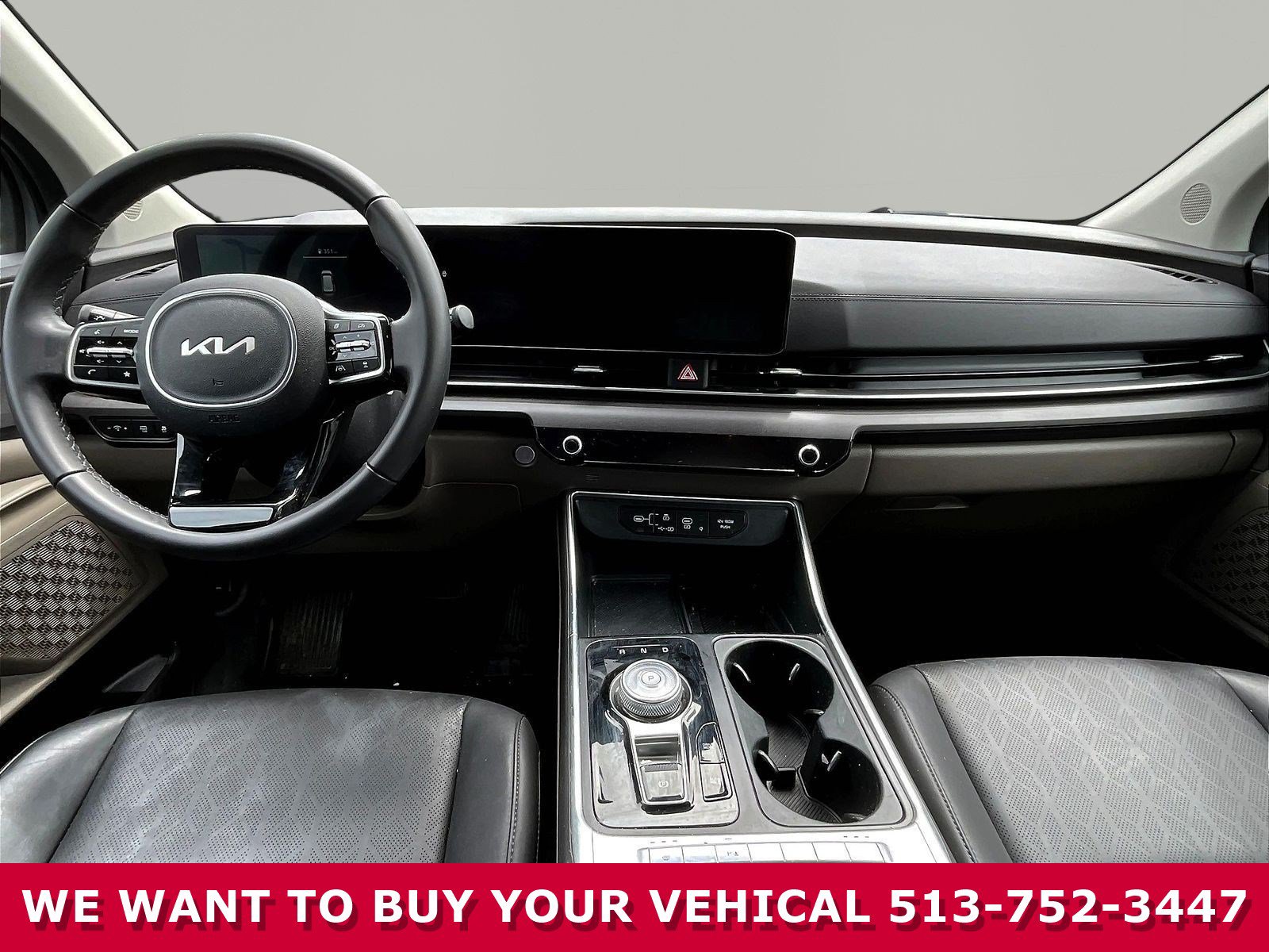 Used 2025 Kia Carnival EX FWD image 7