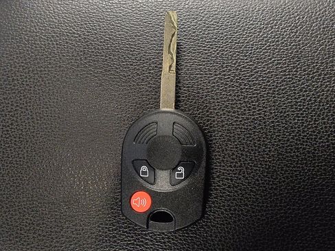 Used 2018 Ford Escape S image 32