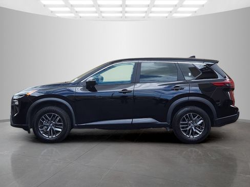 Used 2024 Nissan Rogue S FWD image 4