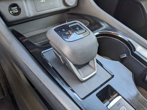 Used 2024 Nissan Rogue SV w/ SV Premium Package image 36