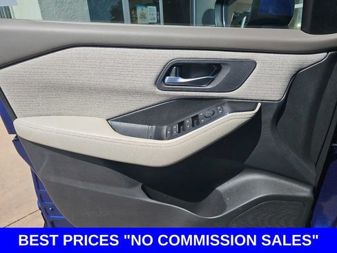 Used 2023 Nissan Rogue SV FWD image 25