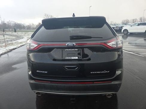Used 2018 Ford Edge Titanium w/ Equipment Group 301A image 9