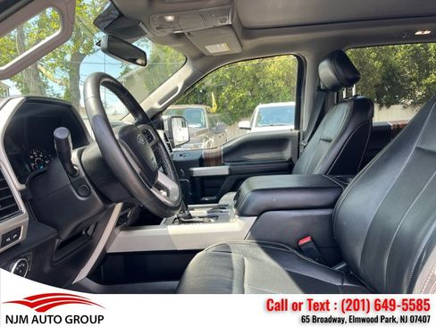 Used 2019 Ford F150 Lariat w/ Equipment Group 502A Luxury AWD/4WD image 18