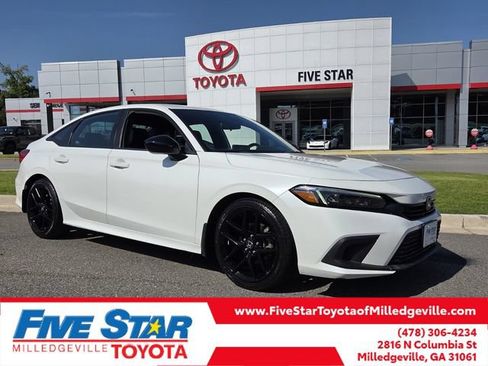 Used 2023 Honda Civic Sport image 1