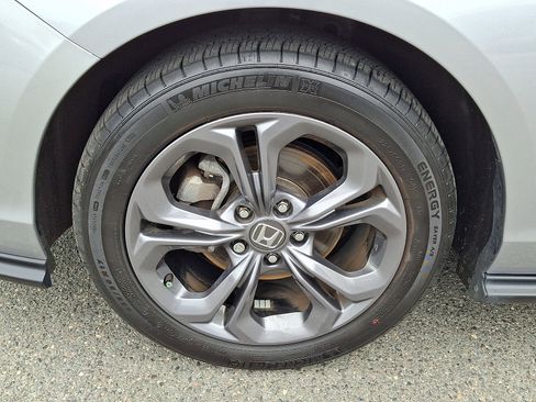 Used 2023 Honda Accord EX image 8