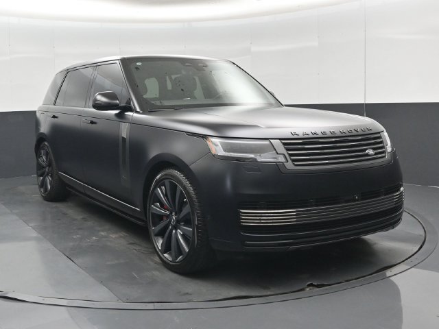 Used 2024 Land Rover Range Rover SV AWD/4WD image 1