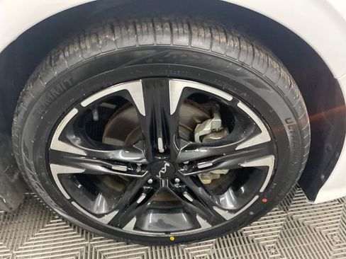 Used 2023 Kia K5 GT-Line w/ GT-Line Premium Package image 35