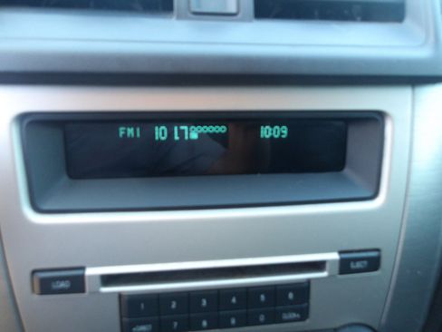 Used 2010 Ford Fusion SE image 22