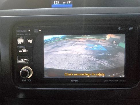 Used 2012 Toyota Sienna LE image 45