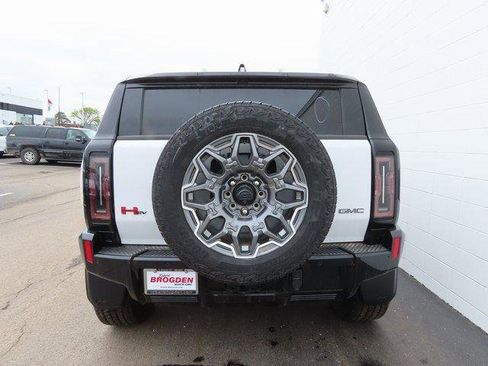 New 2025 GMC Hummer EV 3X w/ LPO, Sport Package image 5