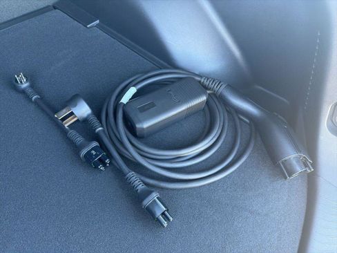 New 2026 Chevrolet Equinox EV LT w/ Comfort Package FWD image 38