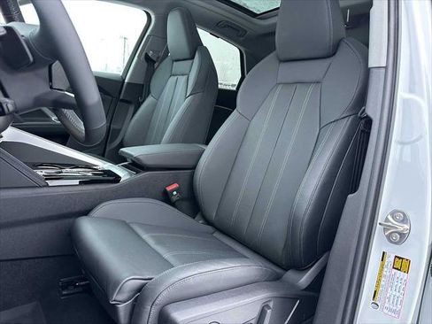 New 2025 Audi Q5 Premium Plus image 21