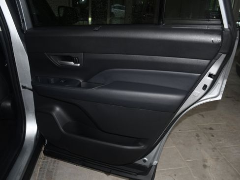 Certified 2025 Toyota Grand Highlander FWD image 19