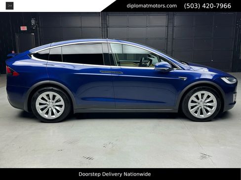 Used 2018 Tesla Model X 100D image 8