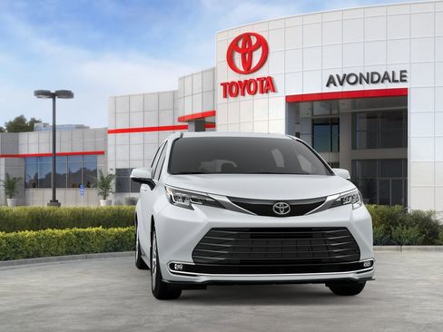 New 2026 Toyota Sienna Limited image 16