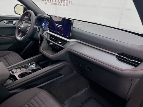 New 2026 Ford Explorer ST-Line w/ ST-Line Street Pack AWD/4WD image 31