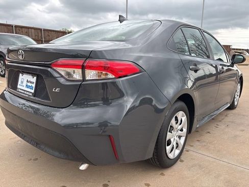 Used 2025 Toyota Corolla LE FWD image 3