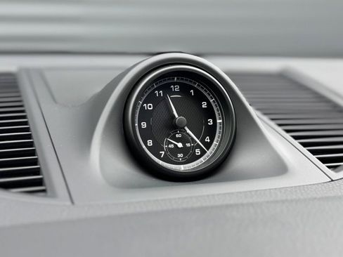 New 2026 Porsche Macan image 27