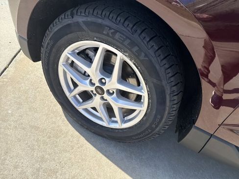 Certified 2024 Ford Edge SEL w/ Convenience Package AWD/4WD image 5