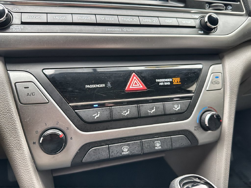Used 2017 Hyundai Elantra SE FWD image 16