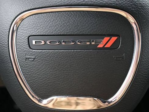 Used 2022 Dodge Challenger R/T Scat Pack RWD image 9