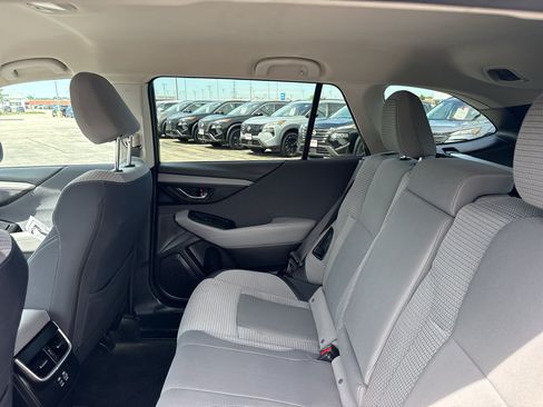 Used 2023 Subaru Outback Premium AWD/4WD image 33
