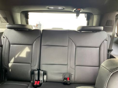 Used 2024 Chevrolet Tahoe Z71 image 18