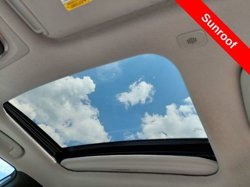 Used 2023 Toyota Corolla Cross LE w/ Moonroof Package AWD/4WD image 11