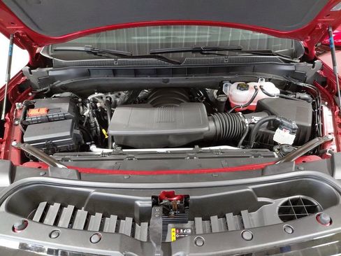 New 2026 Chevrolet Suburban Z71 w/ Z71 Off-Road Package AWD/4WD image 37